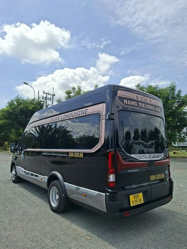 Xe G5Car Bên hông xe Mặt sau xe Limousine 12 chỗ