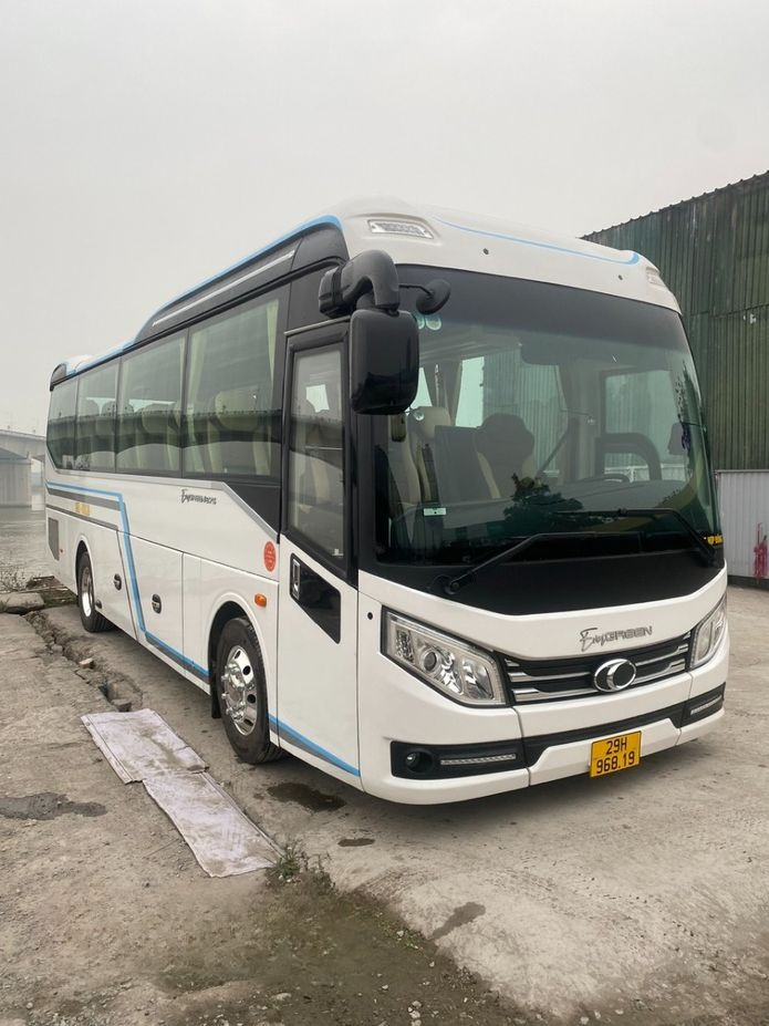 Xe Luxury Van Limousine Mặt trước xe Ghế ngồi 29 chỗ