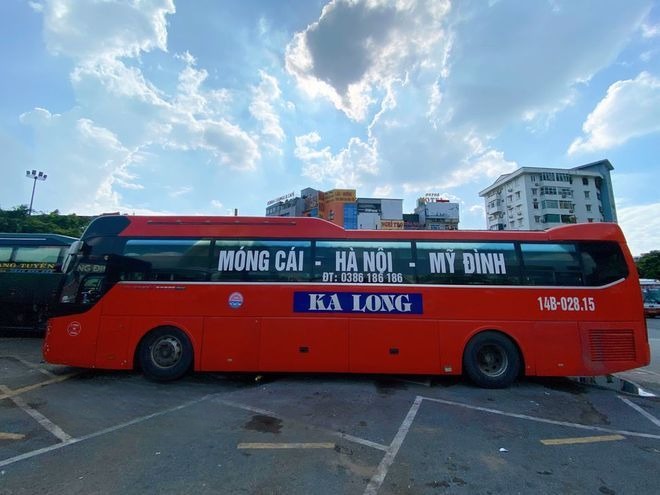 Xe Ka Long (Tiến Trình) Bên hông xe Giường nằm 41 