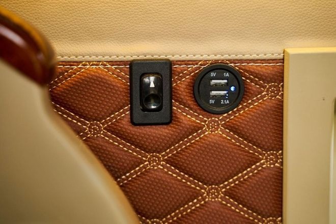 Xe Sóng Việt Tiện ích Limousine 9 chỗ