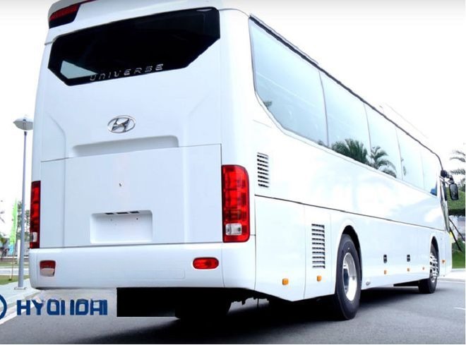 Xe Hoàng Khôi Limousine  Mặt sau xe 