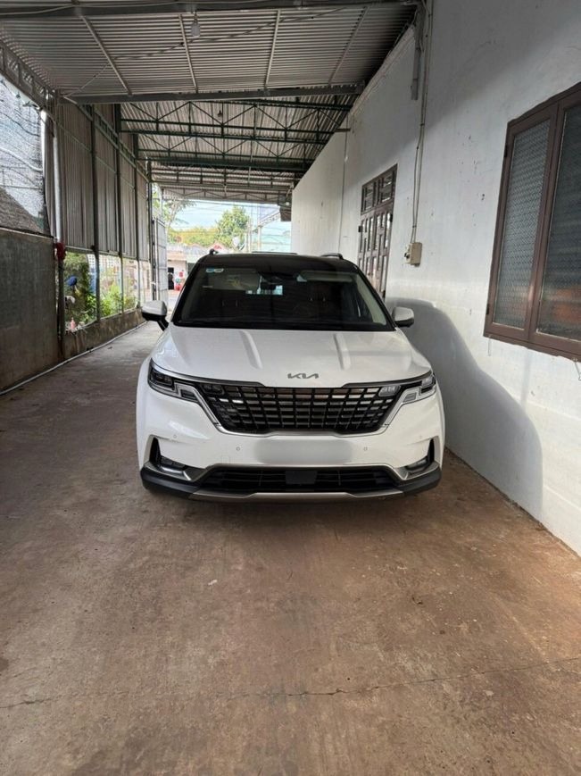 Xe Hoa Sen Mặt trước xe Xe 7 chỗ
