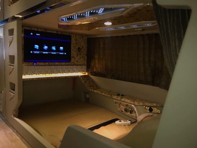 Xe Lovabus Giường nằm Tiện ích Nội thất Limousine giường phòng 21 chỗ