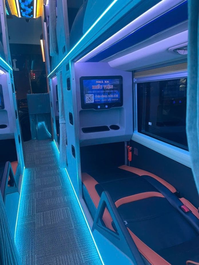 Xe Hiếu Viện Giường nằm Tiện ích Limousine 32 phòng