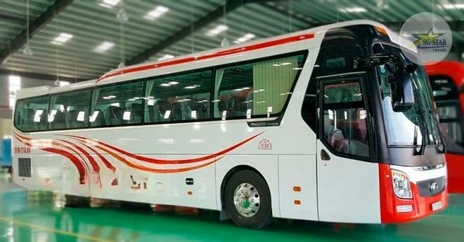 Xe Good morning Cát Bà Mặt trước xe Ghế ngồi 29 chỗ