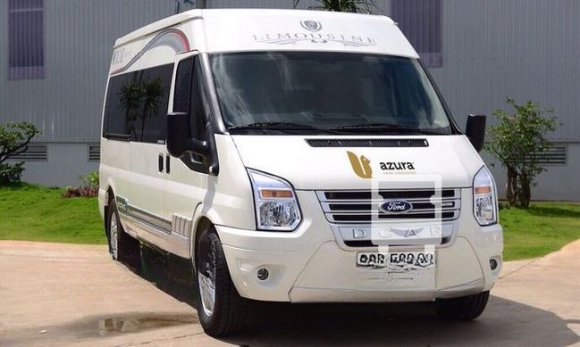 Xe Azura Sapa Limousine Mặt trước xe Limousine 9 chỗ VIP
