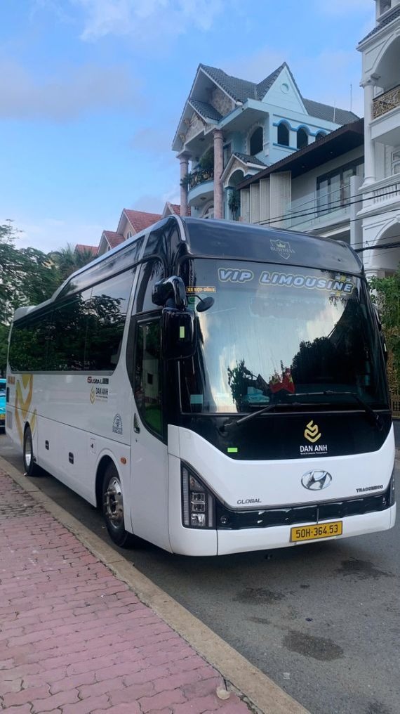 Xe Đan Anh Mặt trước xe Ghế ngồi 29 chỗ 