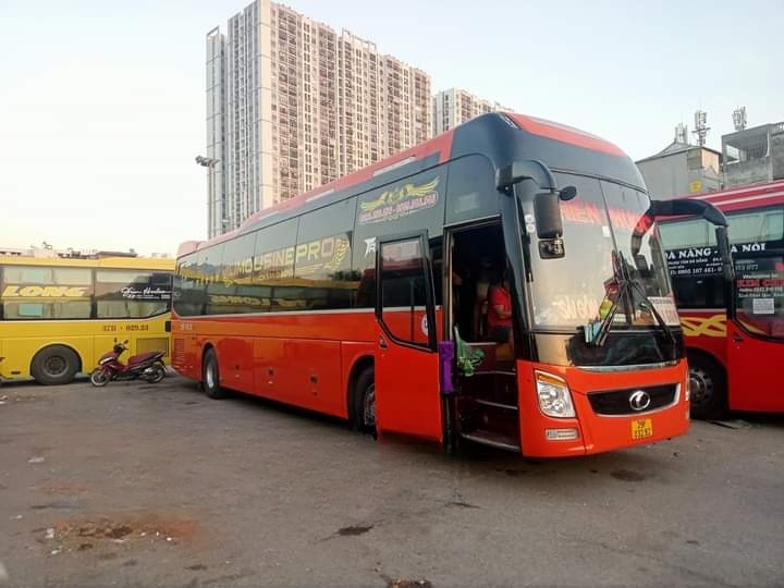 Xe Hiền Phước Mặt trước xe Giường nằm 40 chỗ
