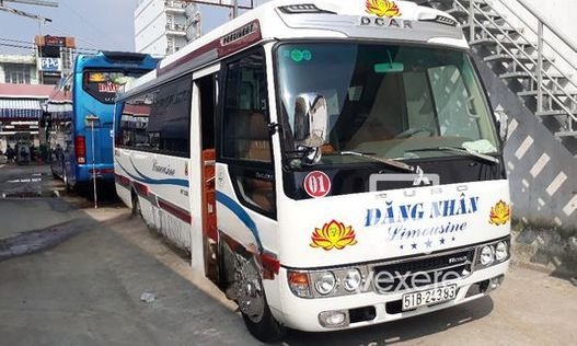Xe Lovabus Mặt trước xe Limousine 15 chỗ