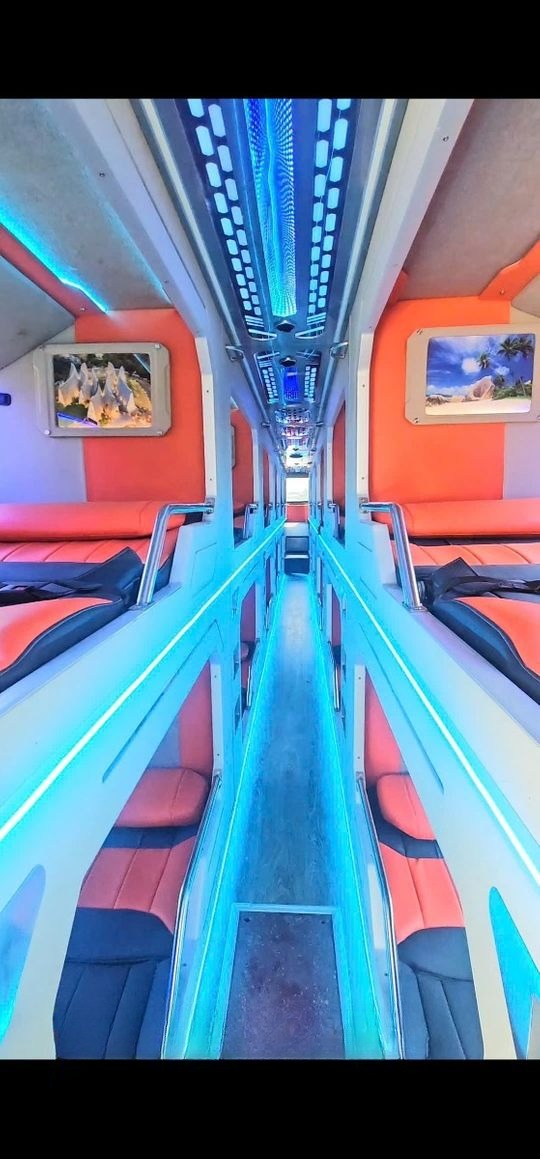 Xe Dũng Thịnh Travel Giường nằm Limousine 24 cabin