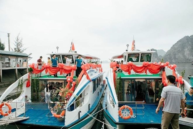 Xe Tàu cao tốc Hoàng Gia 