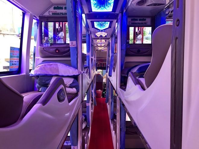 Xe Lovabus Giường nằm Nội thất Limousine giường nằm 34 chỗ
