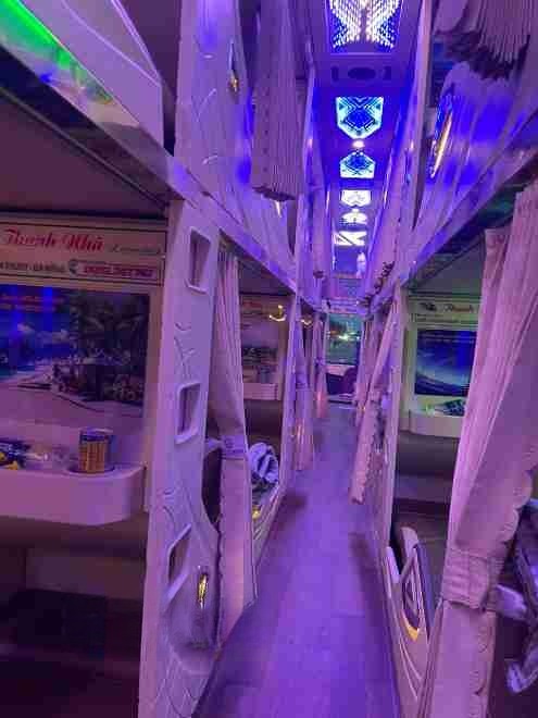 Xe Lovabus Giường nằm Nội thất Tiện ích Giường nằm 34 phòng