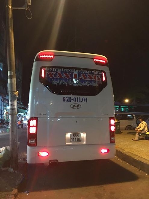 Xe Văn Lang Mặt sau xe 