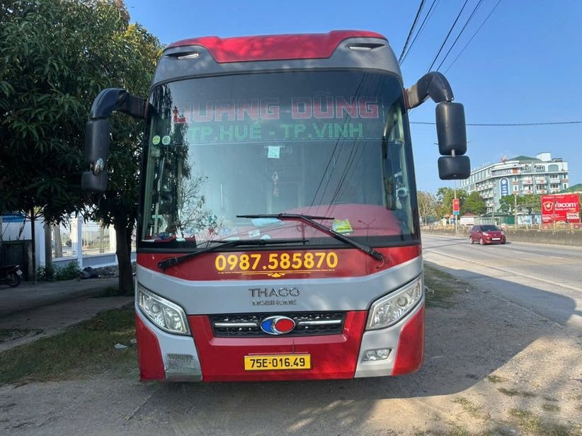 Xe Quang Dũng Mặt trước xe 