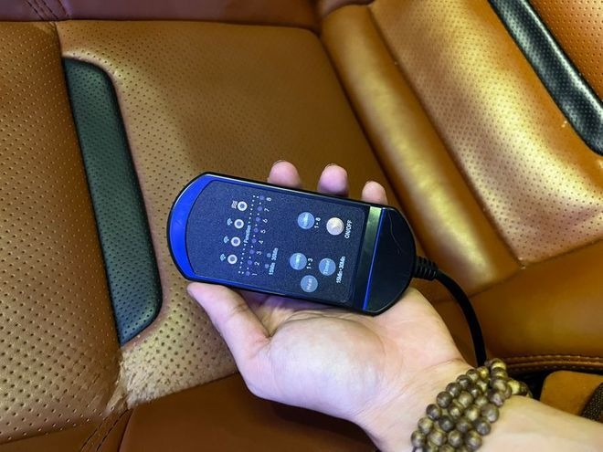Xe Hoàng Vũ Limousine Tiện ích Limousine 9 chỗ