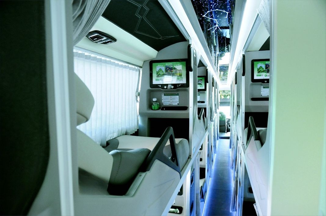 Xe Điền Linh Limousine Giường nằm Nội thất Tiện ích Limousine 36 giường