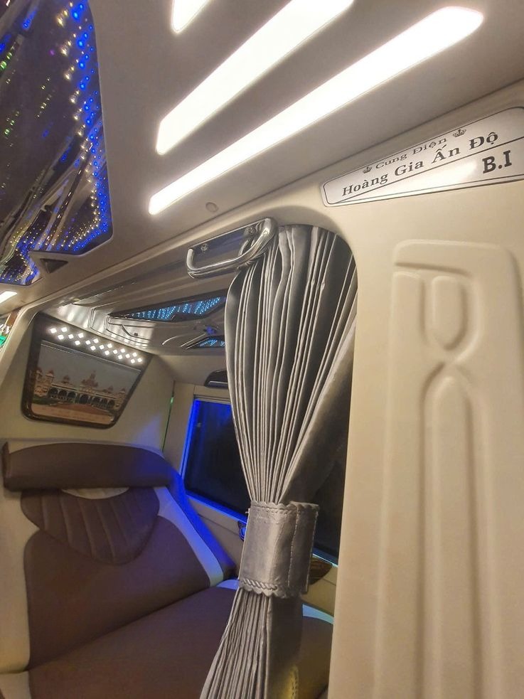 Xe Lovabus 