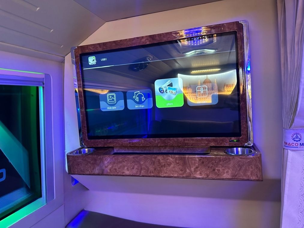 Xe Thiện Thành Limousine Tiện ích Nội thất Limousine 24 phòng