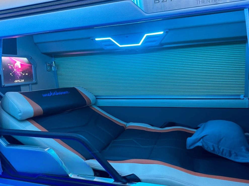 Xe Tuấn Trung Nội thất Limousine 22 phòng 