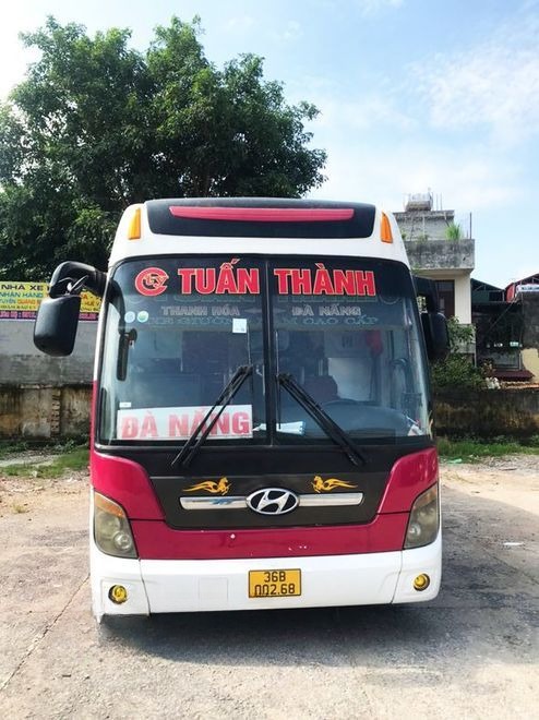 Xe Tuấn Thành Mặt trước xe Giường nằm 41 chỗ