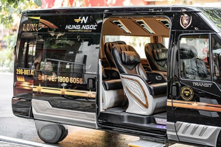 Xe Sông Lìu Limousine Bên hông xe Nội thất Ghế ngồi 9 chỗ