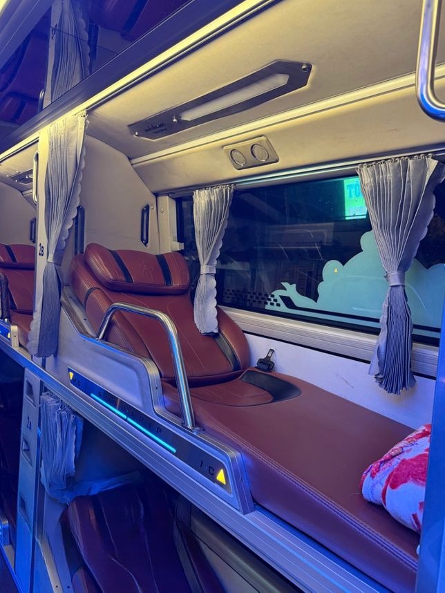 Xe Lovabus Giường nằm Tiện ích Nội thất Limousine 34 phòng