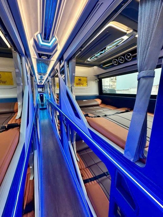 Xe Năm Lu  Giường nằm Tiện ích Nội thất Limousine 24 Phòng 