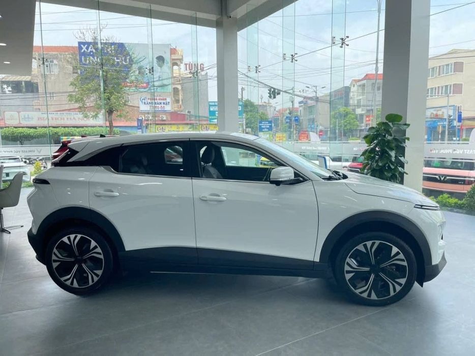 Xe Phúc Hưng Xanh Bên hông xe Xe 7 chỗ