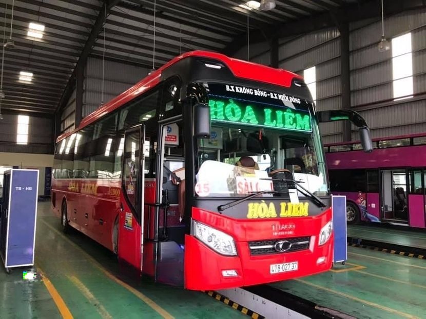 Xe Hòa Liêm Mặt trước xe Bên hông xe 