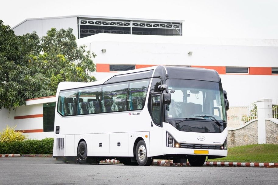 Xe Tuấn Nga (Kiên Giang) Mặt trước xe Bên hông xe Ghế ngồi 28 chỗ