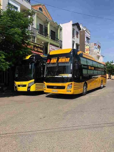 Xe Lovabus Mặt trước xe Limousine giường phòng 22 chỗ