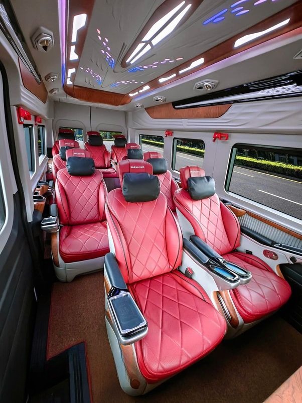 Xe Hoàng Phú Limousine Tiện ích Nội thất 