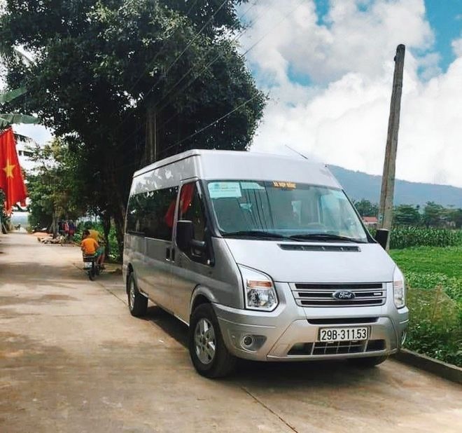 Xe Good morning Cát Bà Mặt trước xe Ghế ngồi 16 chỗ