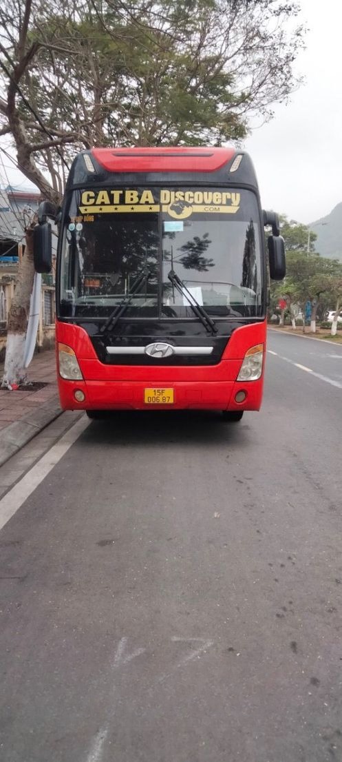 Xe Kết Đoàn Cát Bà Mặt trước xe 