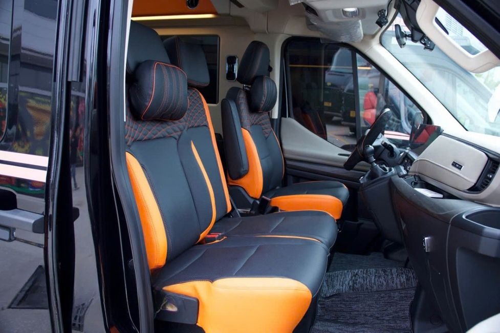 Xe Phan Travel Ghế ngồi Limousine 11 chỗ 