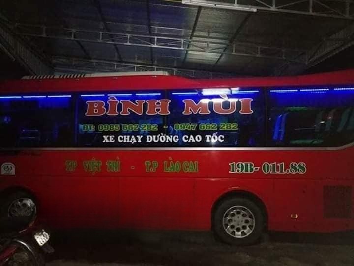 Xe Bình Mùi Bên hông xe Ghế ngồi 30 chỗ