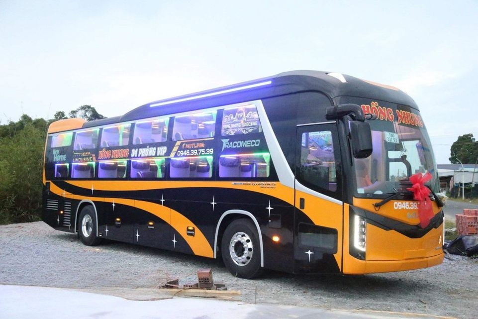 Xe Hồng Nhung Bên hông xe Giường nằm 34 phòng