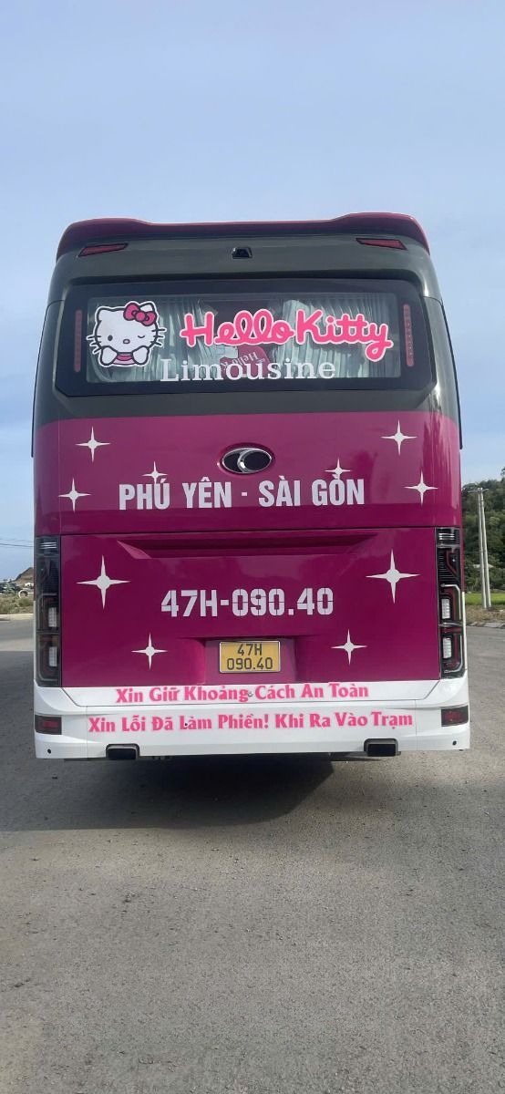 Xe Như Ý 78 (Phú Yên) Mặt sau xe Limousine 34 chỗ