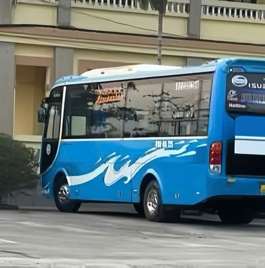 Xe Thiên Bảo Mặt sau xe Bên hông xe Ghế ngồi 30 chỗ