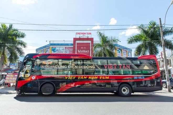 Xe Việt Tân Bên hông xe Limousine 22 phòng