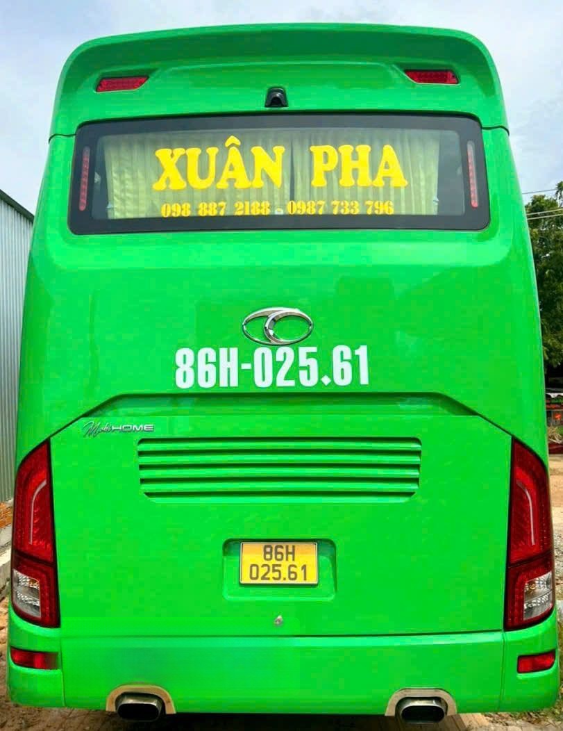 Xe Xuân Pha Mặt sau xe Giường nằm 36 chỗ