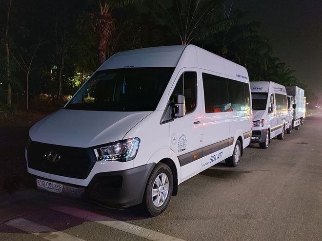 Xe Thiện Dương Mặt trước xe Ghế ngồi 5 chỗ