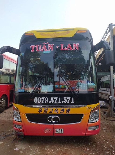 Xe Tuấn Lan Mặt trước xe 