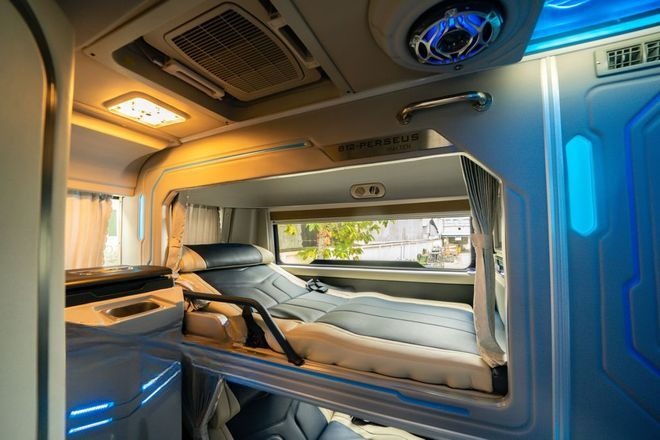 Xe Tiến Oanh Tiện ích Nội thất Limousine 22 Phòng Đôi (Có Toilet)