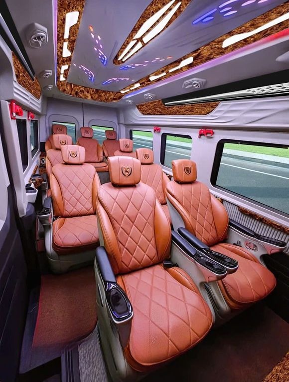 Xe Bus Limousine Hà Giang Tiện ích Nội thất Ghế ngồi Limousine 9 chỗ
