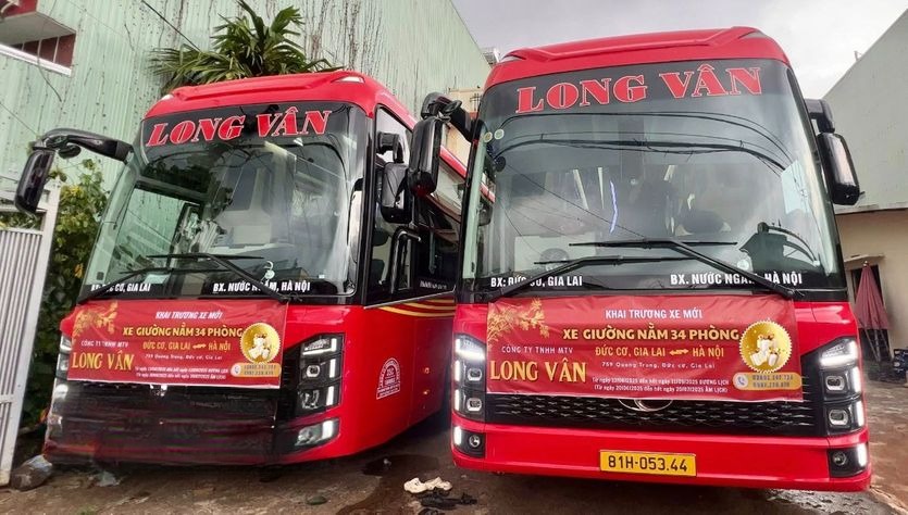 Xe Long Vân - Gia Lai Mặt trước xe Giường nằm 34 chỗ 