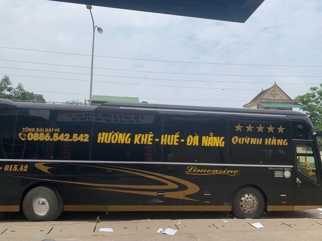Xe Quỳnh Hằng Bên hông xe Giường nằm 46 chỗ