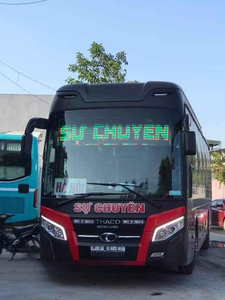 Xe Sự Chuyên Limousine giường phòng 24 chỗ