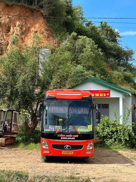 Xe Tân Hải Hà Mặt trước xe Giường nằm 44 chỗ